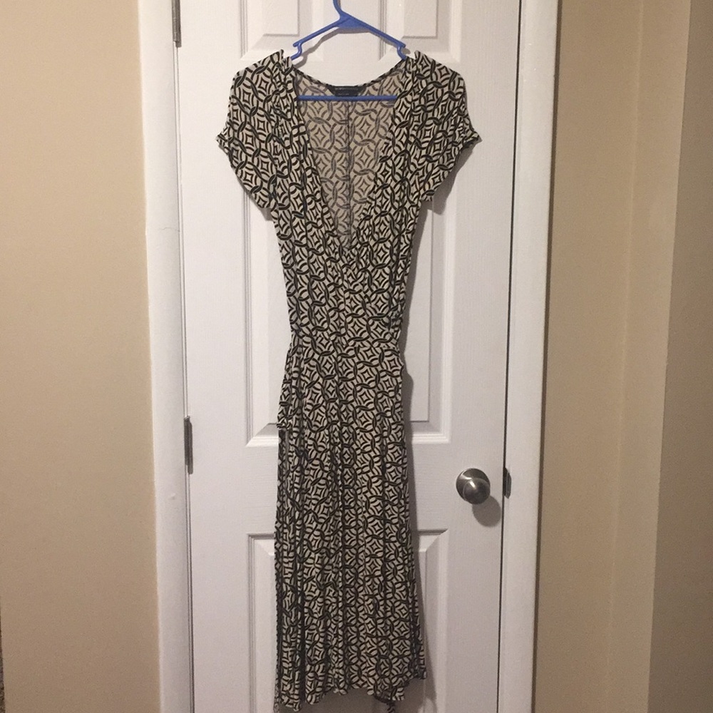 Printed wrap dress